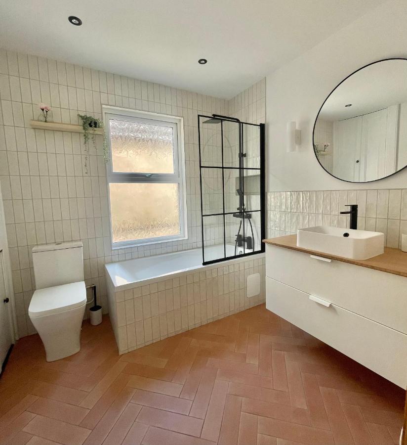 Beautiful Family Home In The Heart Of Swansea Exteriör bild