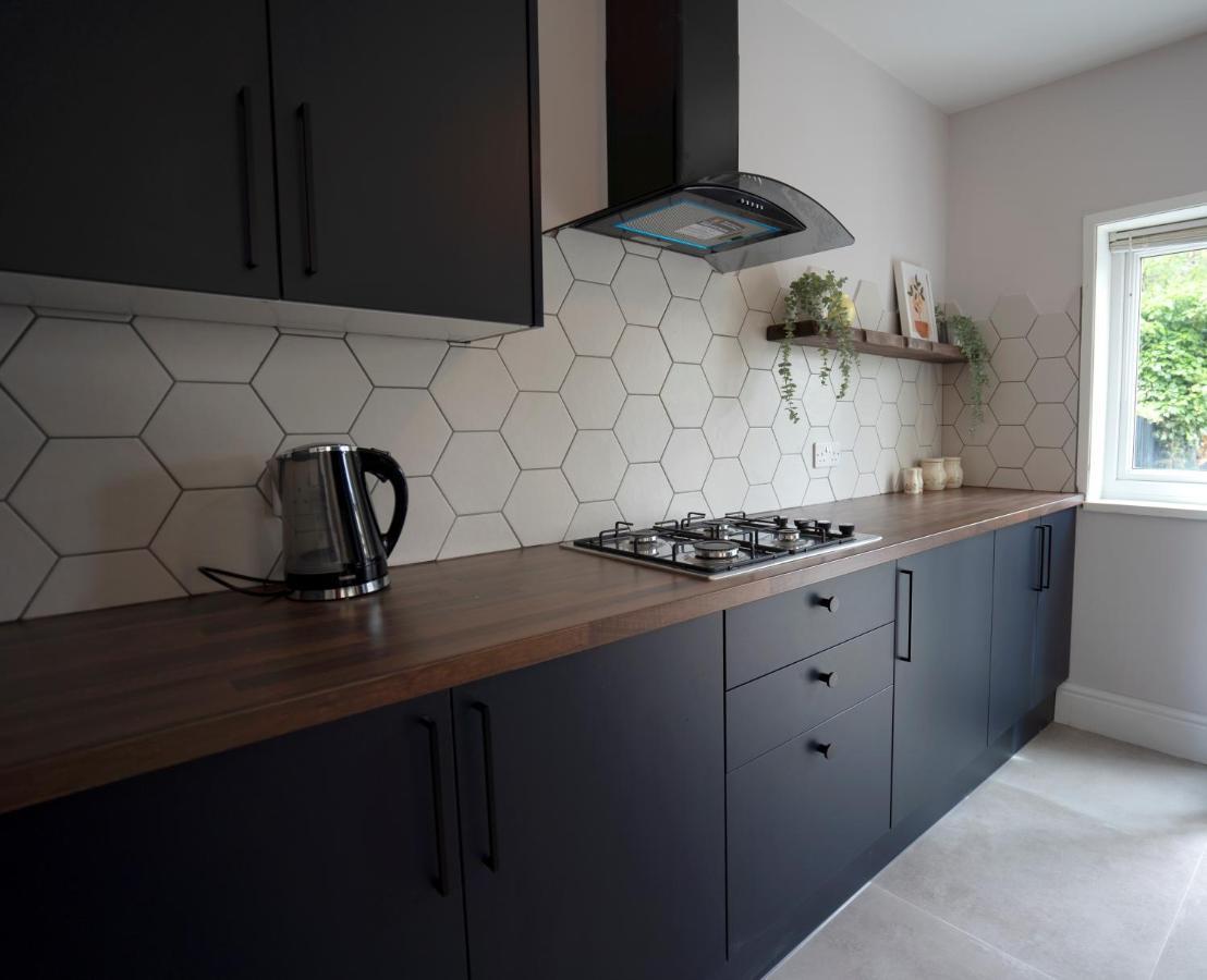Beautiful Family Home In The Heart Of Swansea Exteriör bild