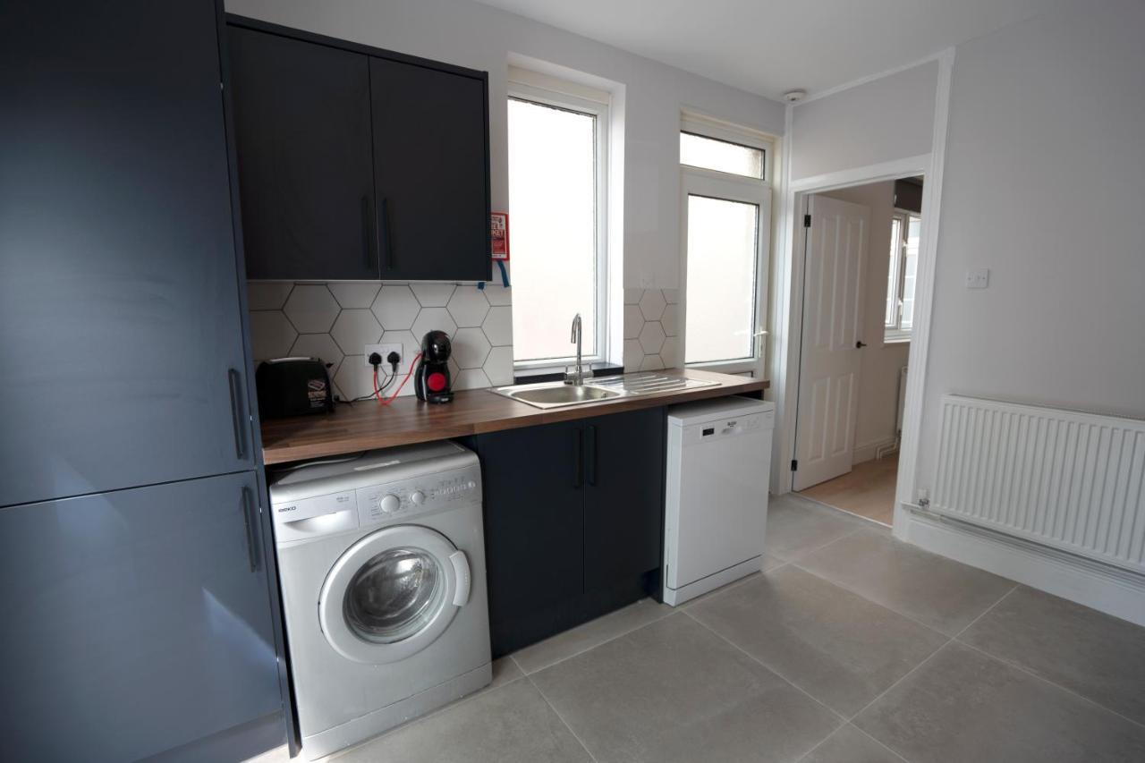Beautiful Family Home In The Heart Of Swansea Exteriör bild